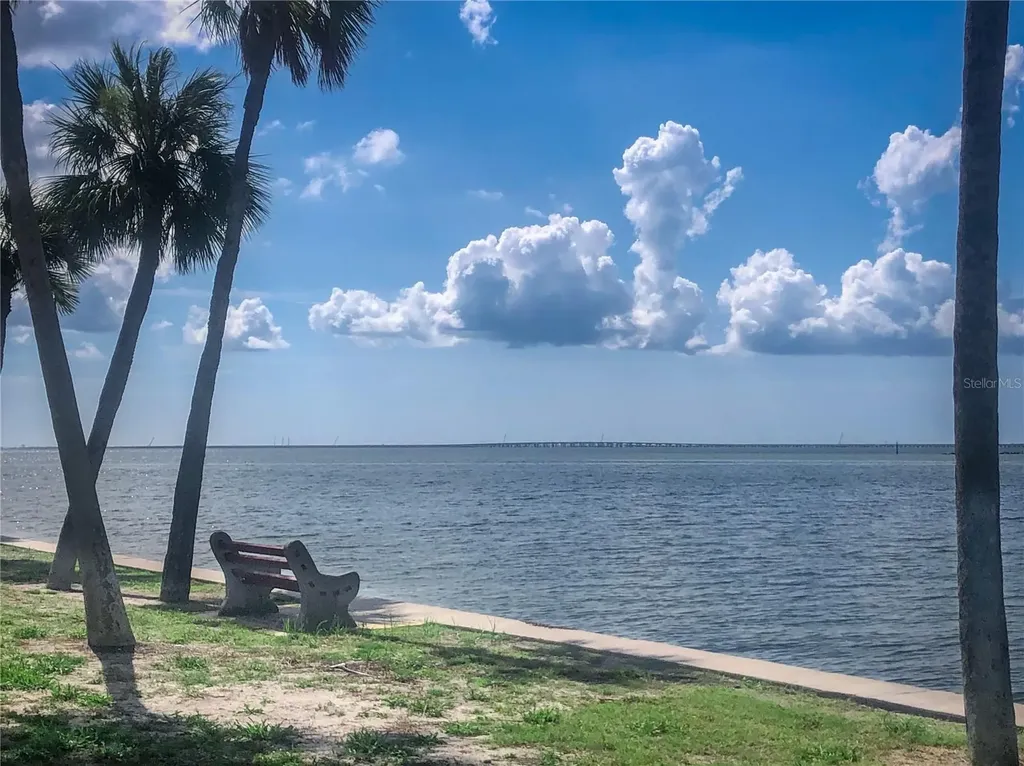 4851 W Gandy Boulevard Tampa FL 33611