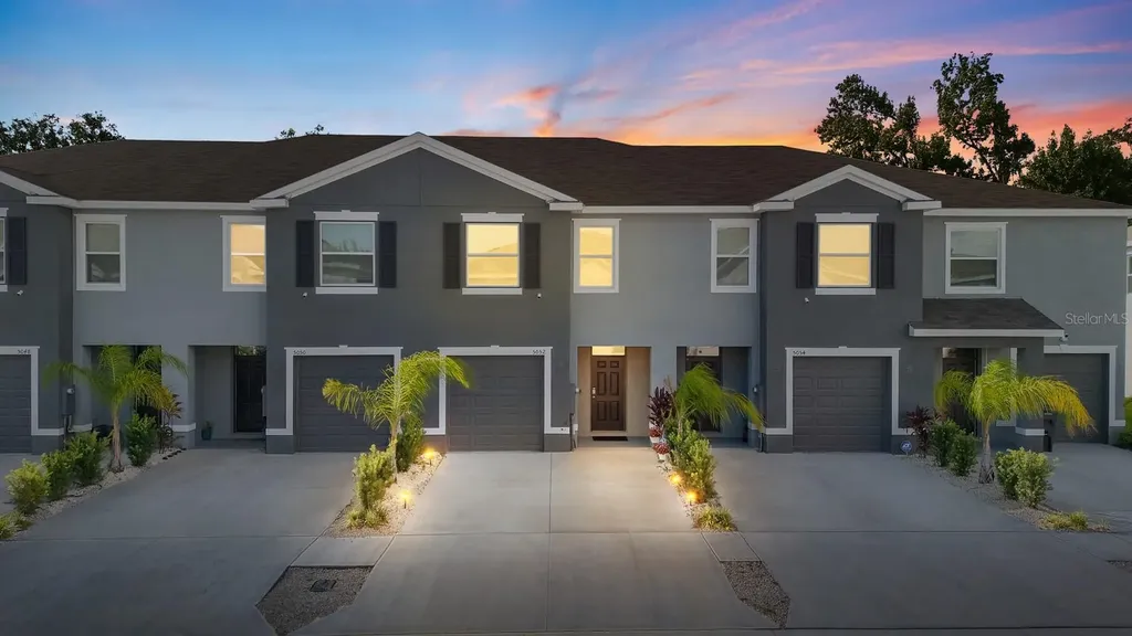 5052 Captain Davis Drive Wimauma FL 33598