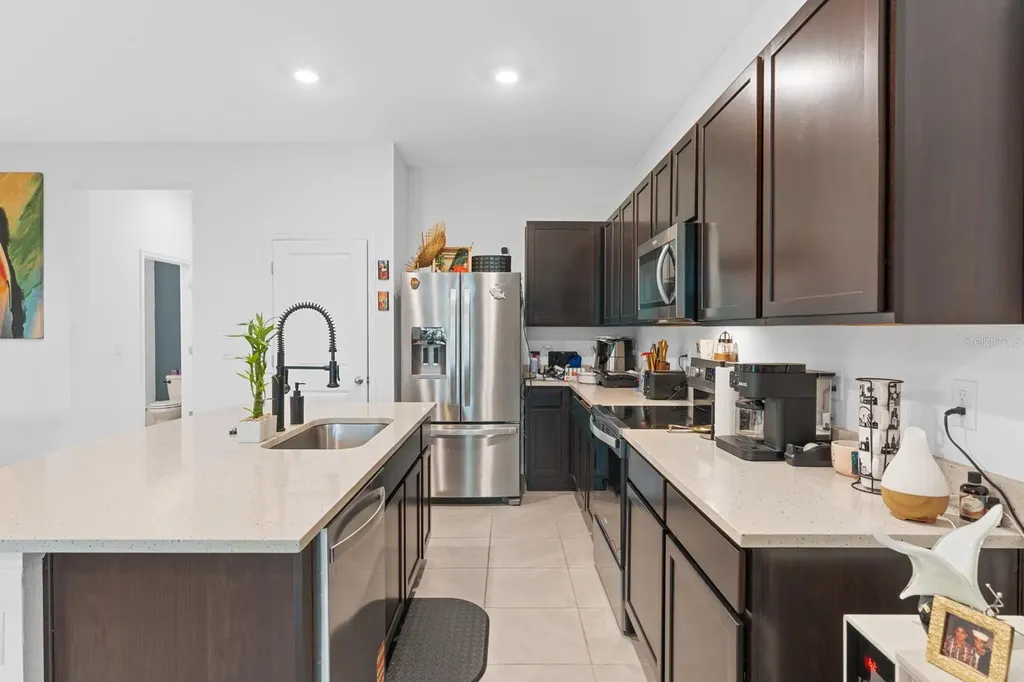 5052 Captain Davis Drive Wimauma FL 33598