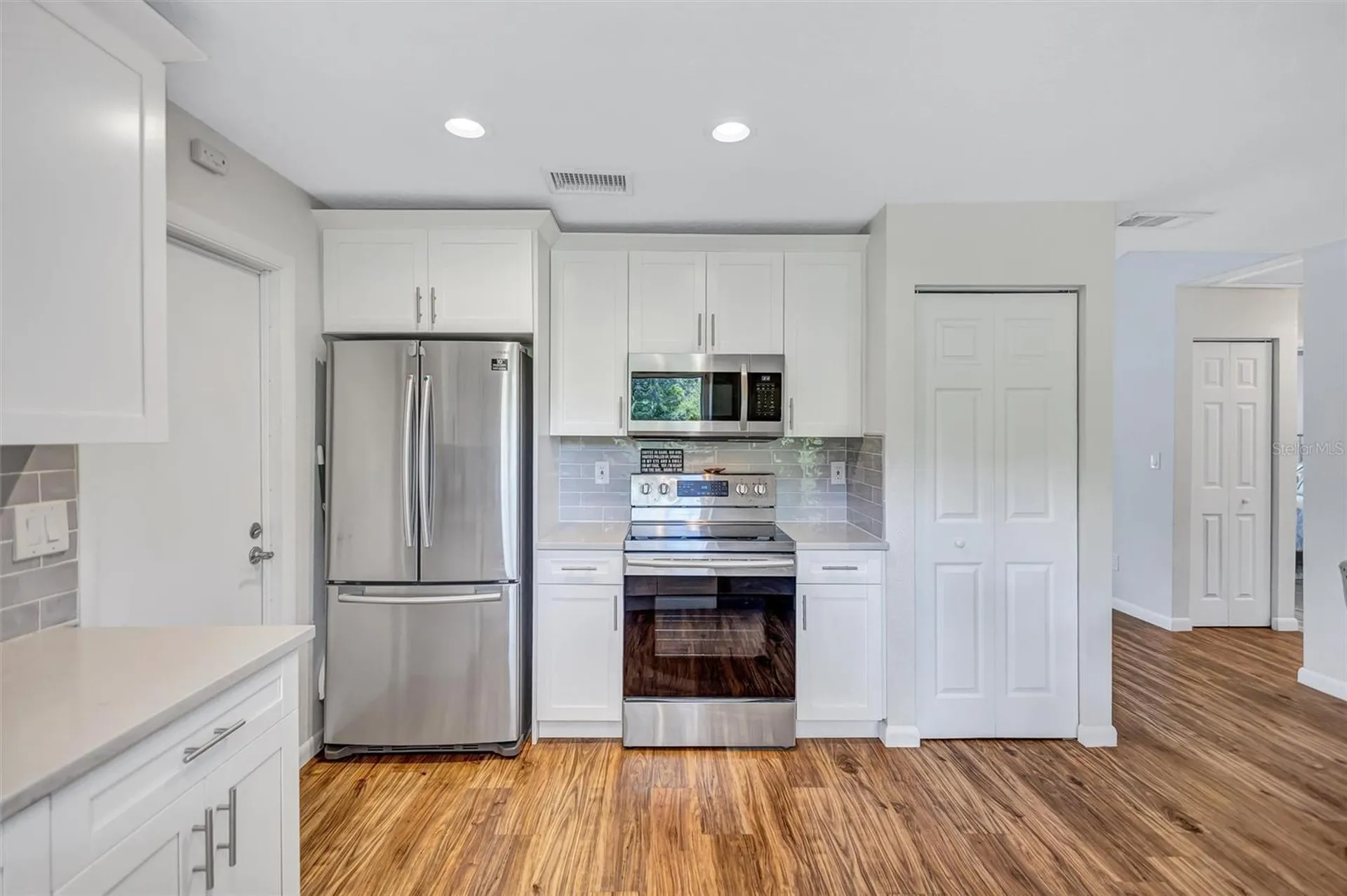504 7th Street SE Largo FL 33771