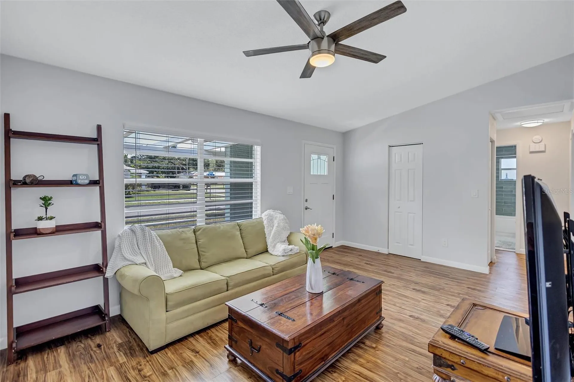 504 7th Street SE Largo FL 33771