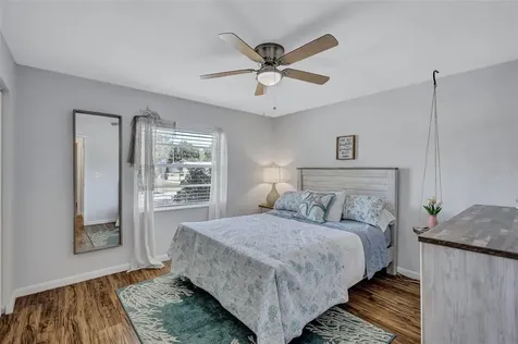 504 7th Street SE Largo FL 33771