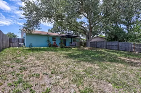 504 7th Street SE Largo FL 33771
