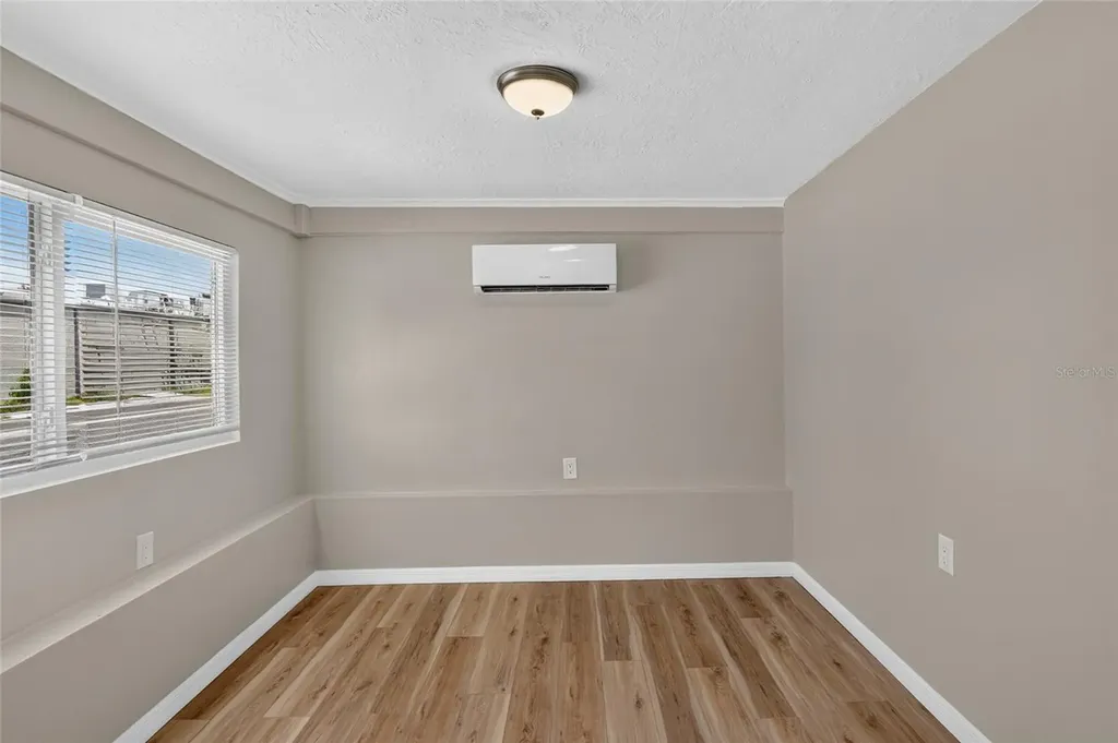 18015 1st Street E Redington Shores FL 33708