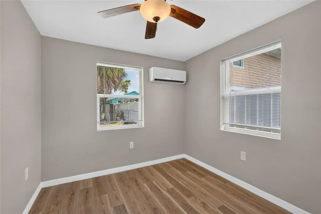 18015 1st Street E Redington Shores FL 33708
