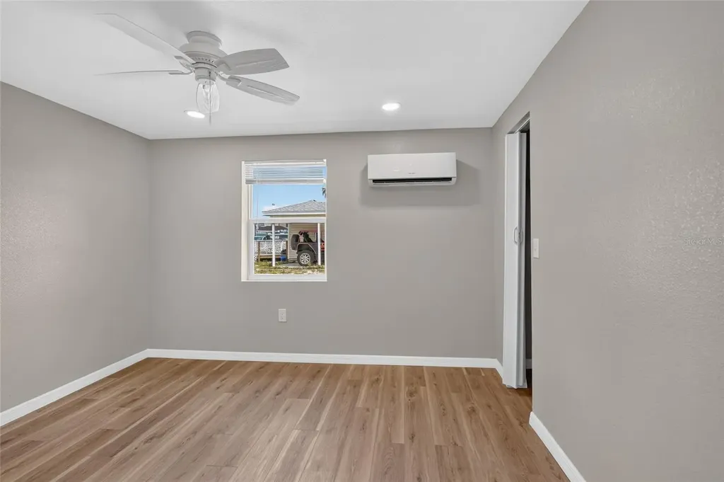 18015 1st Street E Redington Shores FL 33708