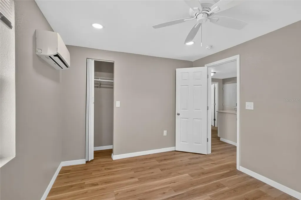 18015 1st Street E Redington Shores FL 33708
