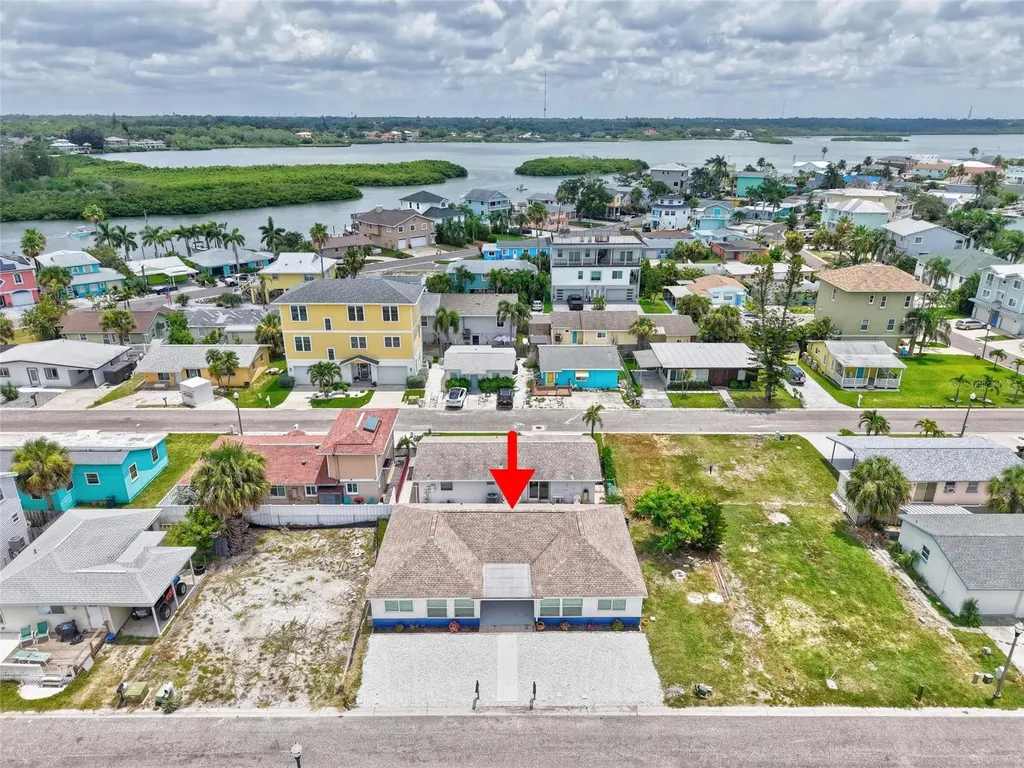 18015 1st Street E Redington Shores FL 33708