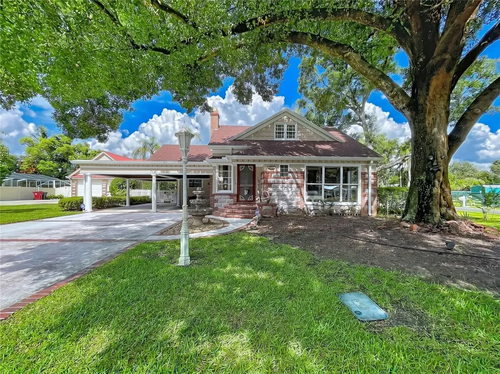 607 N Merrin Street Plant City FL 33563
