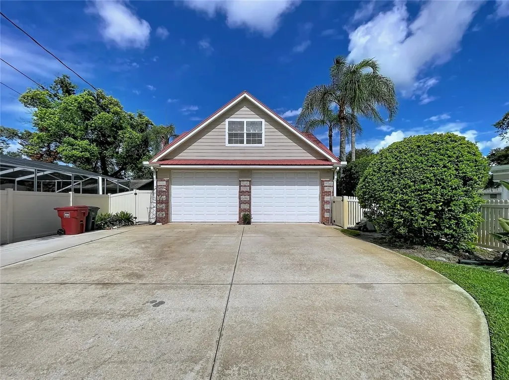 607 N Merrin Street Plant City FL 33563