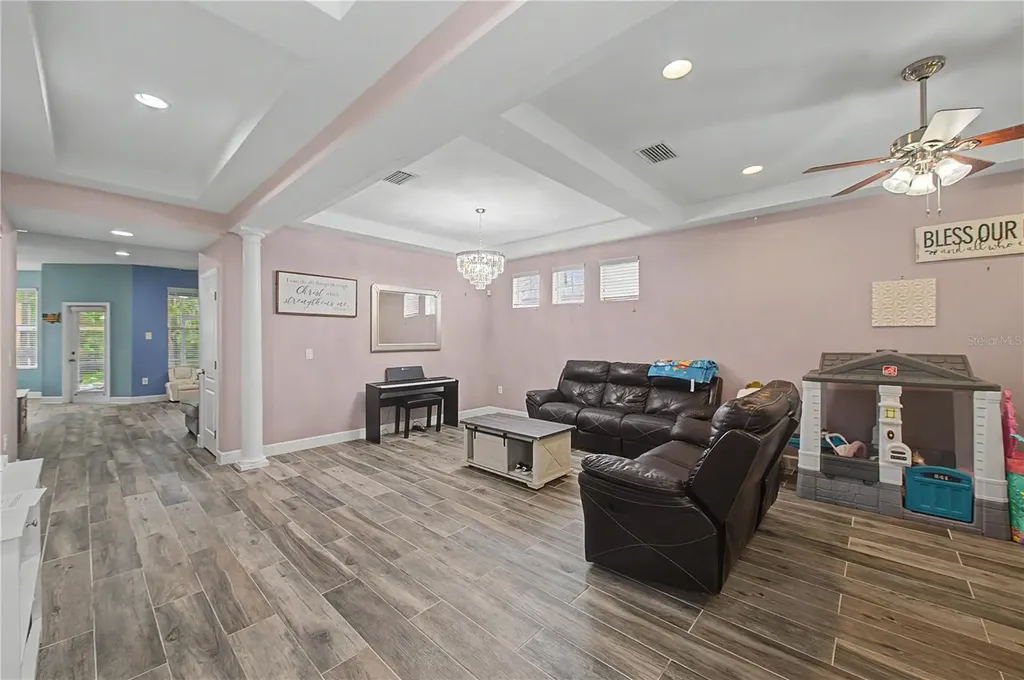 8137 Lagerfeld Drive Land O Lakes FL 34637