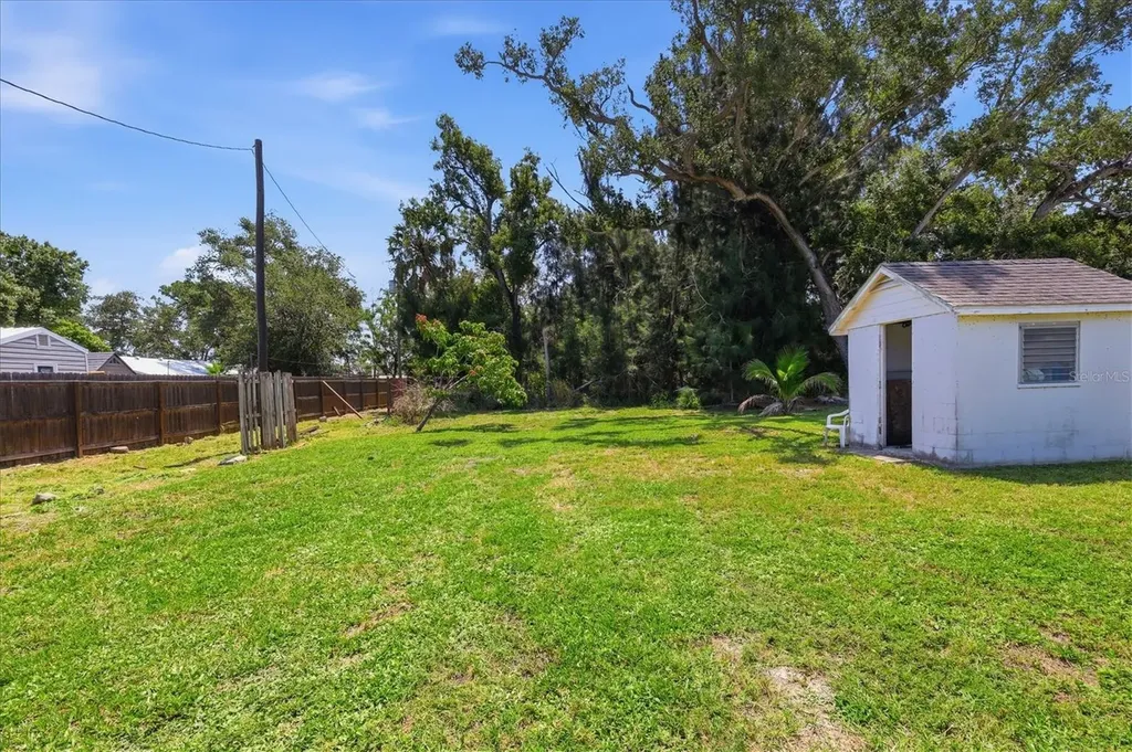 910 16th Avenue W Palmetto FL 34221