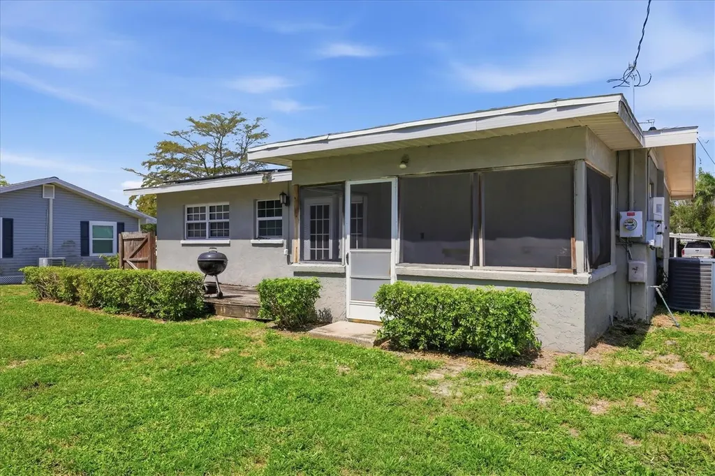 910 16th Avenue W Palmetto FL 34221