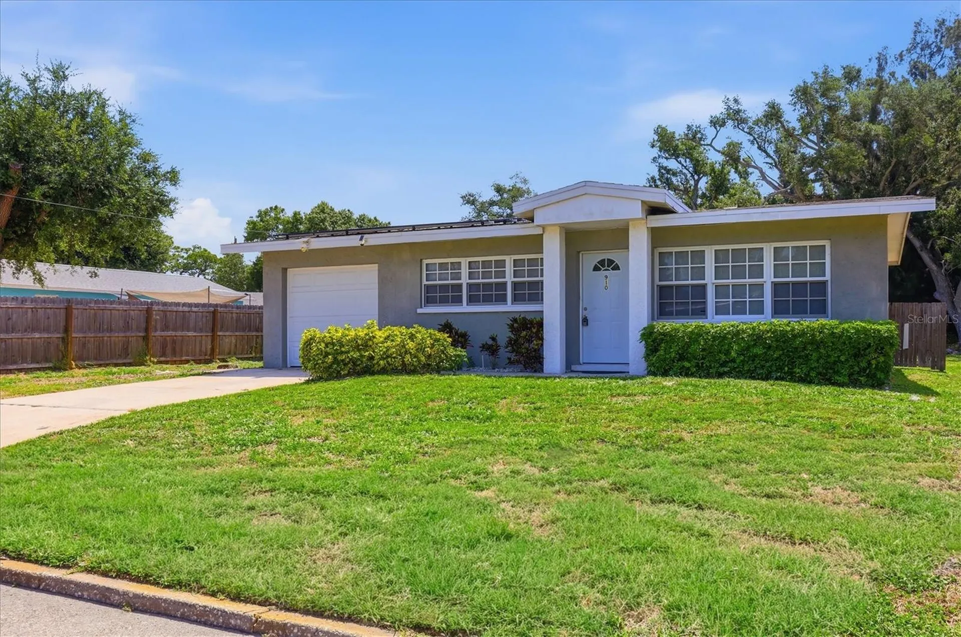 910 16th Avenue W Palmetto FL 34221