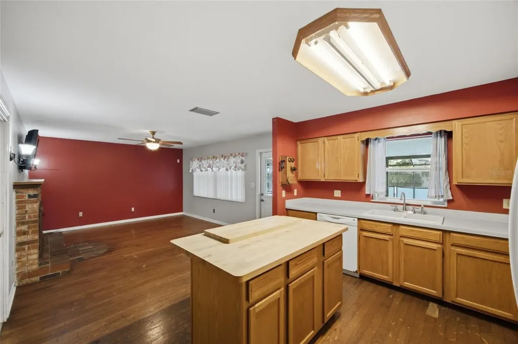 2969 Forest Circle Seffner FL 33584