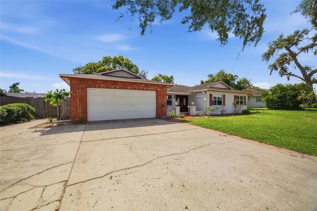 2969 Forest Circle Seffner FL 33584