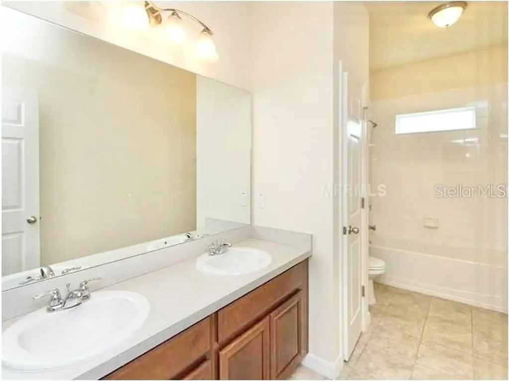 2103 Candlenut Circle Apopka FL 32712