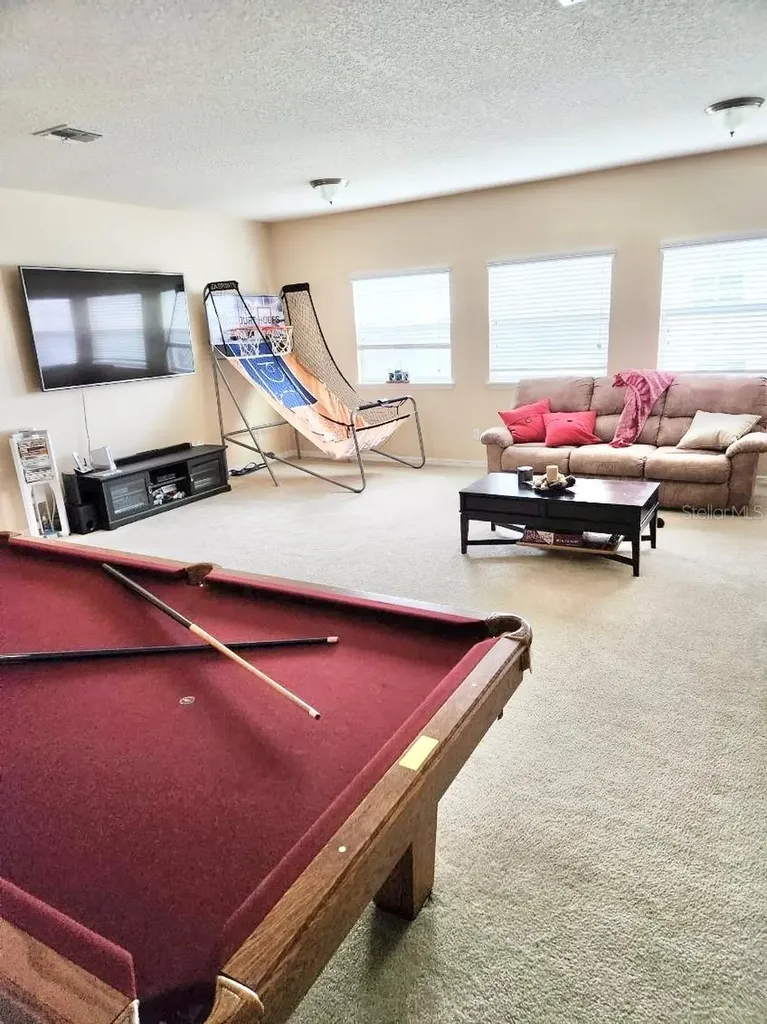 2103 Candlenut Circle Apopka FL 32712