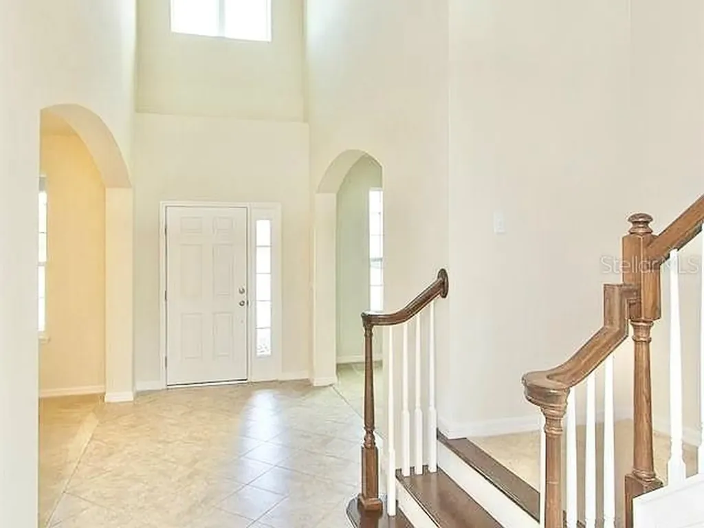 2103 Candlenut Circle Apopka FL 32712