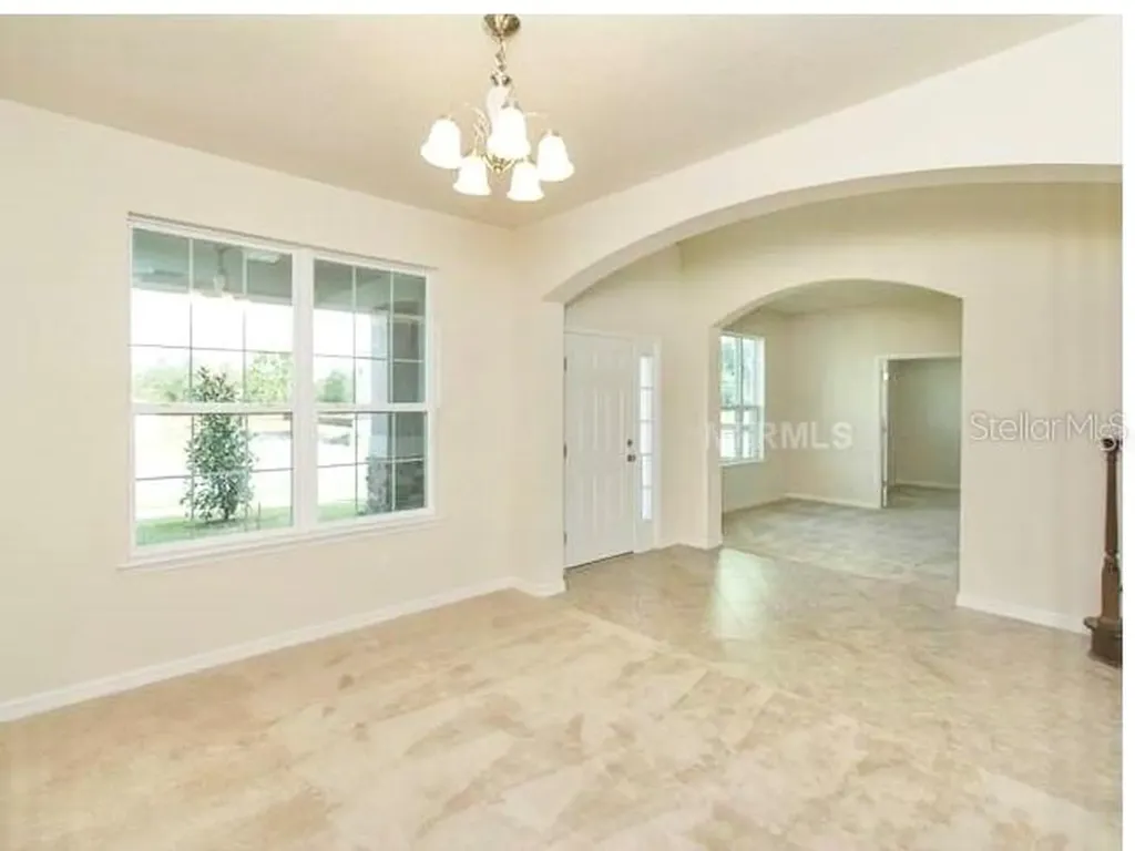 2103 Candlenut Circle Apopka FL 32712