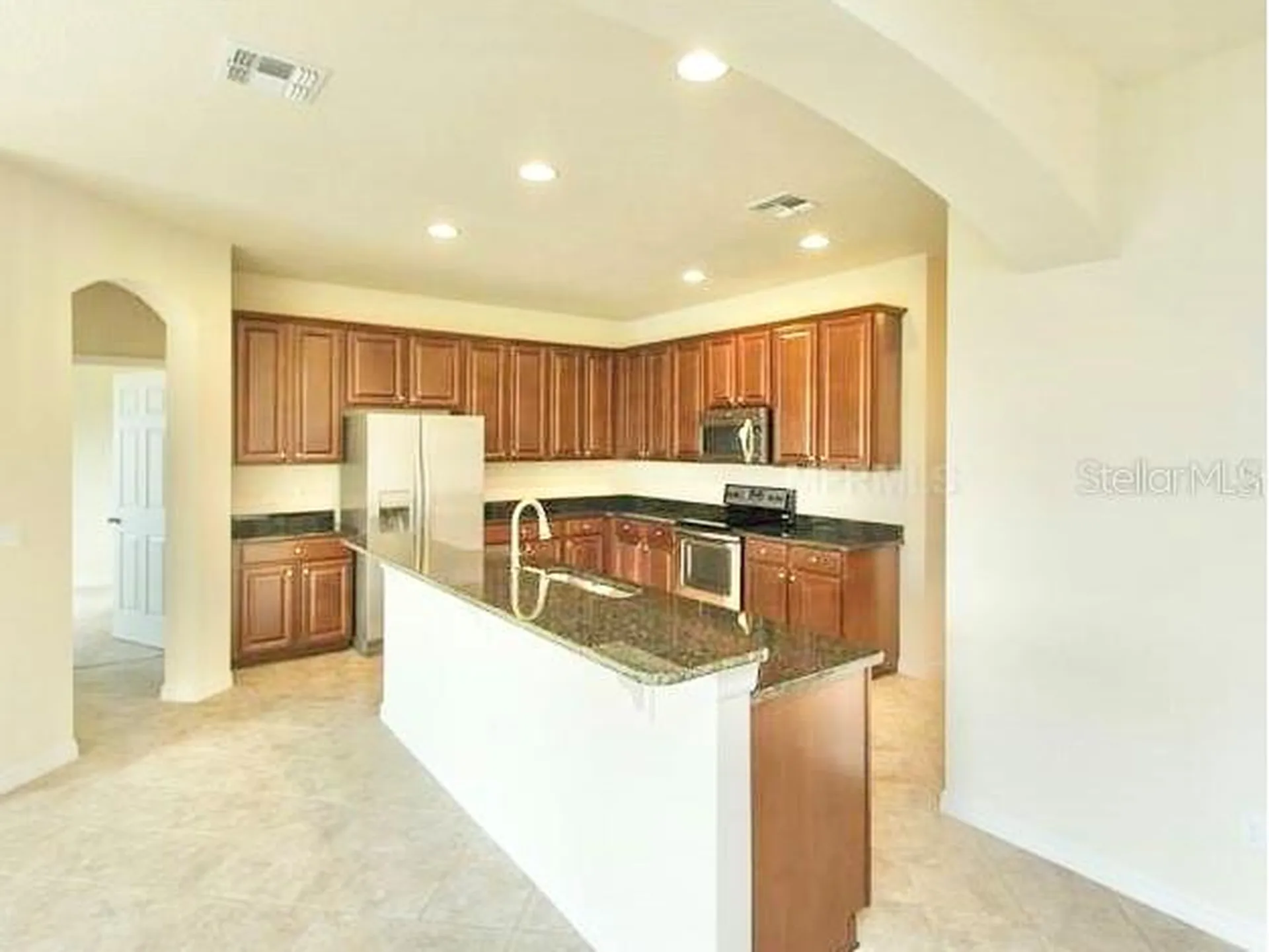 2103 Candlenut Circle Apopka FL 32712