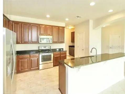 2103 Candlenut Circle Apopka FL 32712