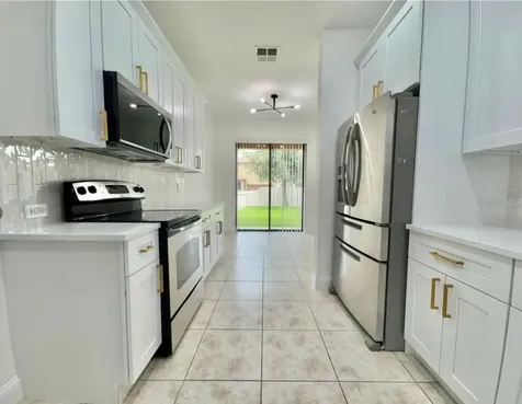 2022 Bent Grass Avenue Ocoee FL 34761