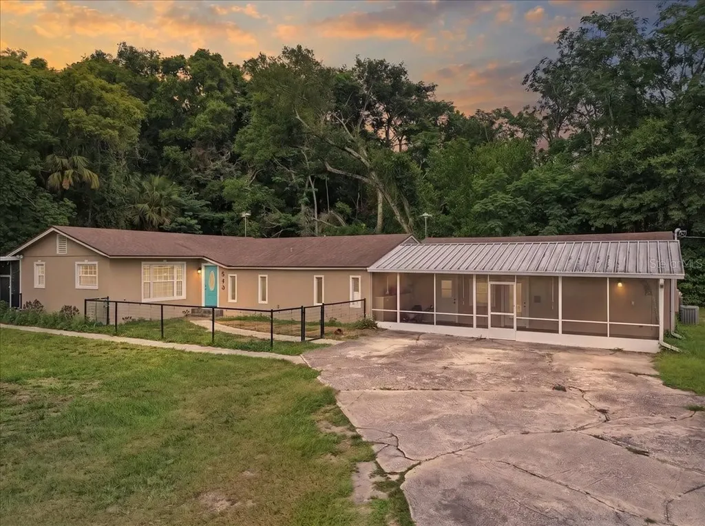 8095 Rose Avenue Orlando FL 32810