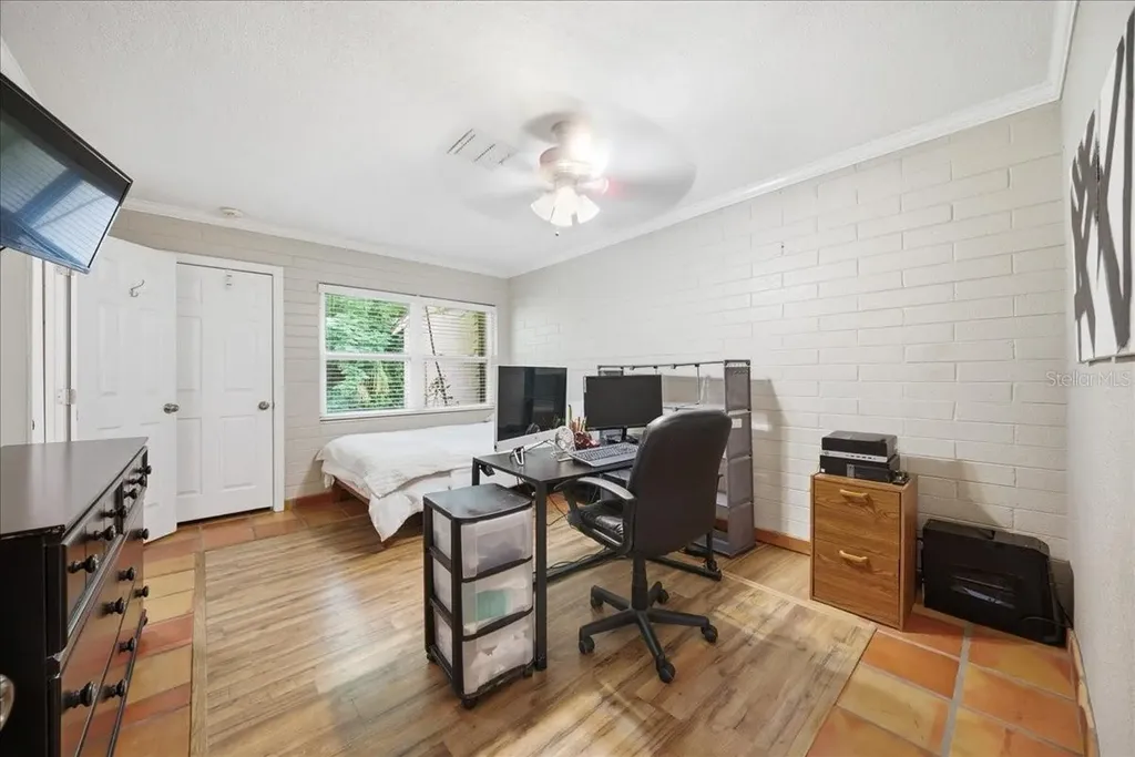 8095 Rose Avenue Orlando FL 32810