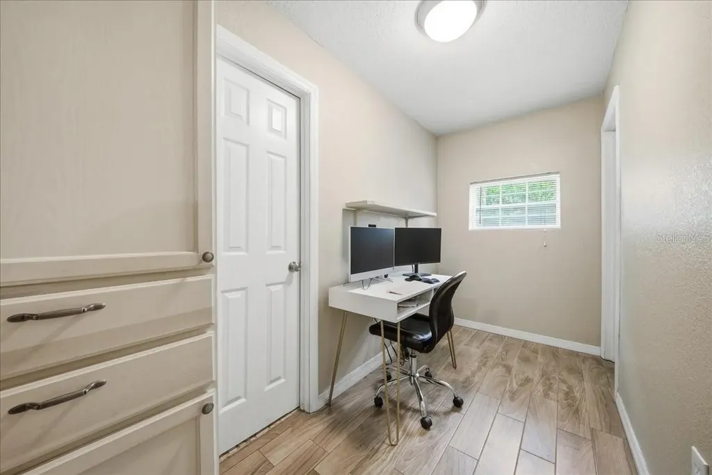 8095 Rose Avenue Orlando FL 32810