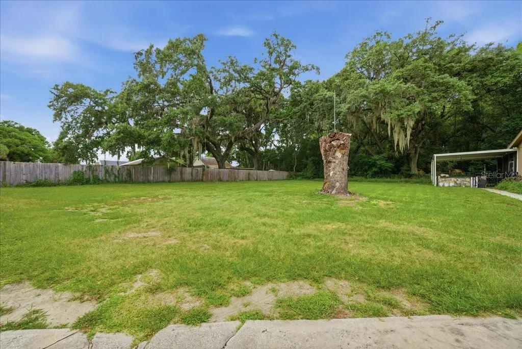 8095 Rose Avenue Orlando FL 32810