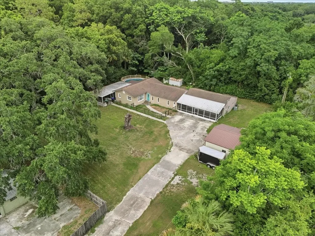 8095 Rose Avenue Orlando FL 32810