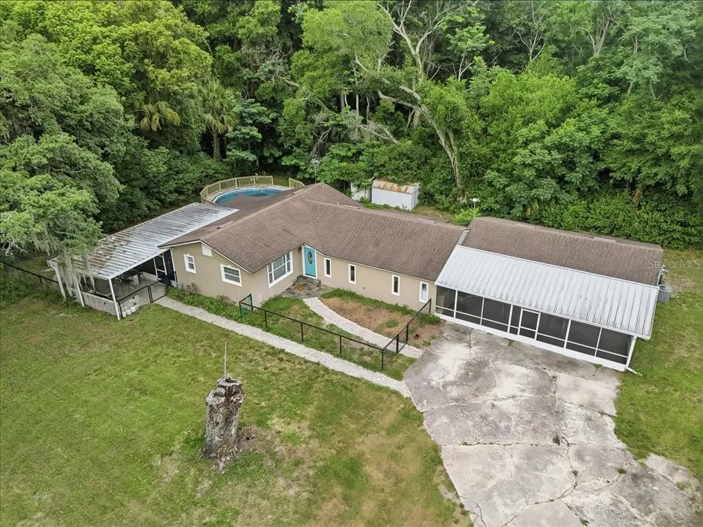 8095 Rose Avenue Orlando FL 32810