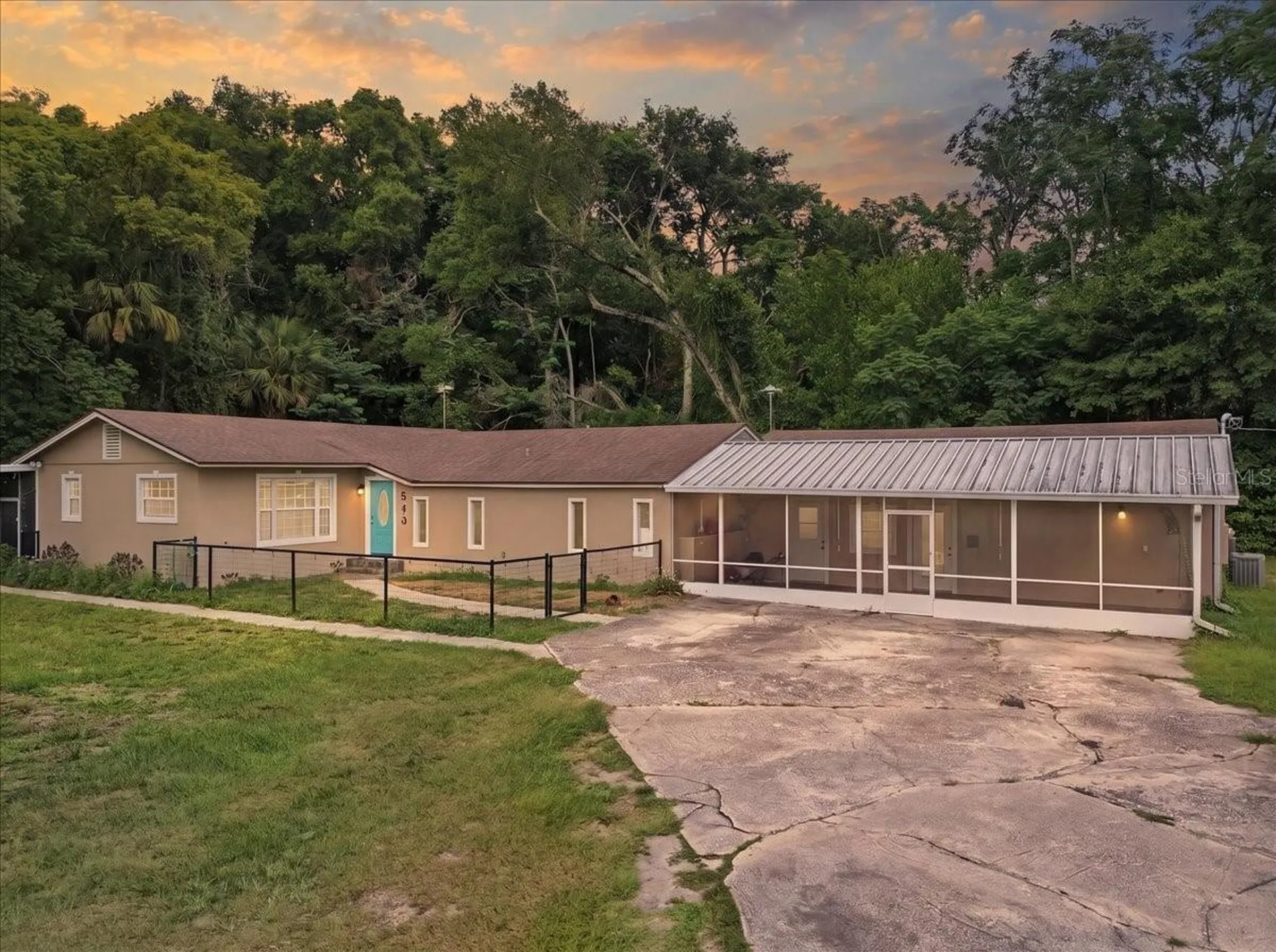 8095 Rose Avenue Orlando FL 32810