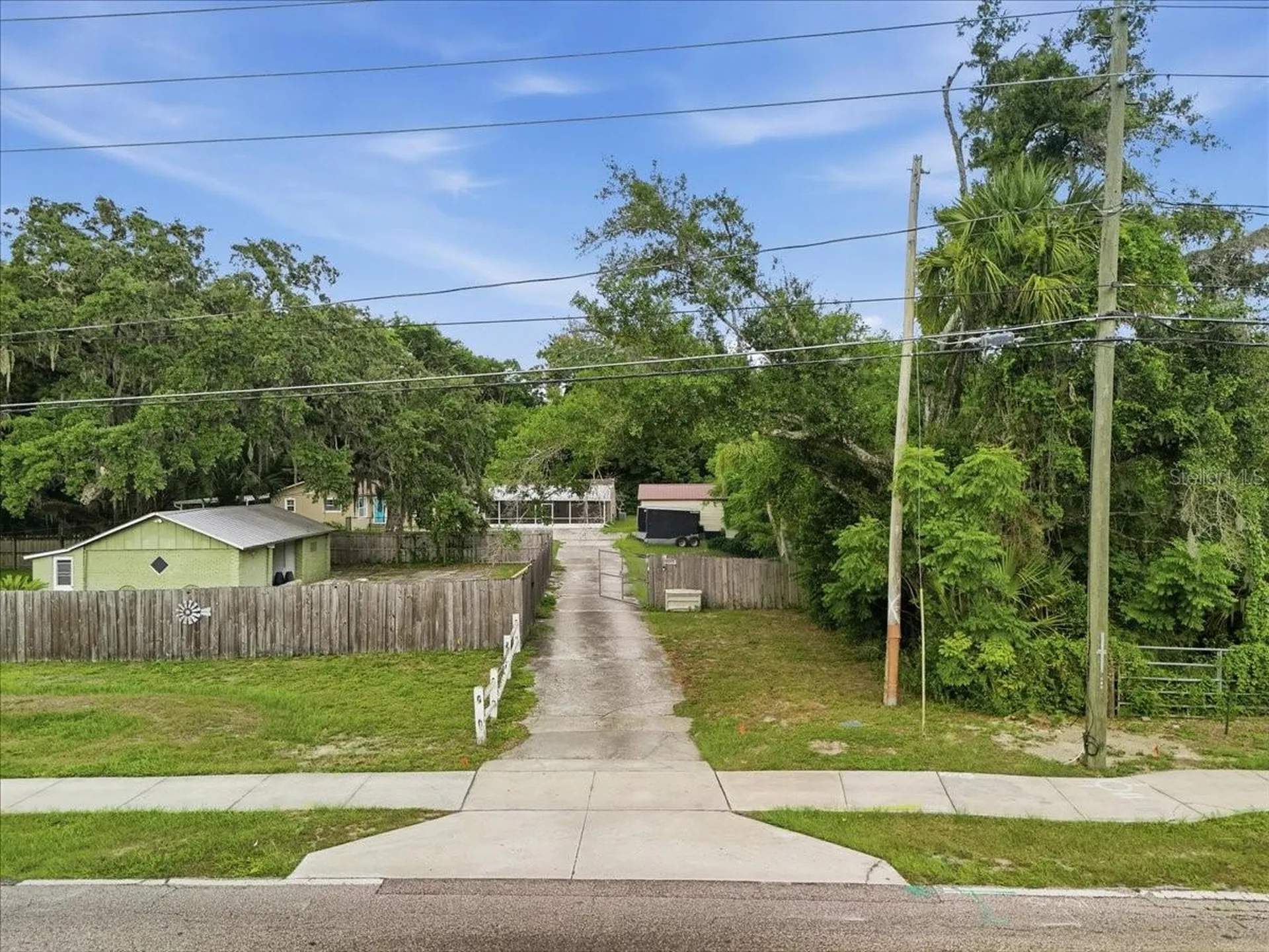 8095 Rose Avenue Orlando FL 32810