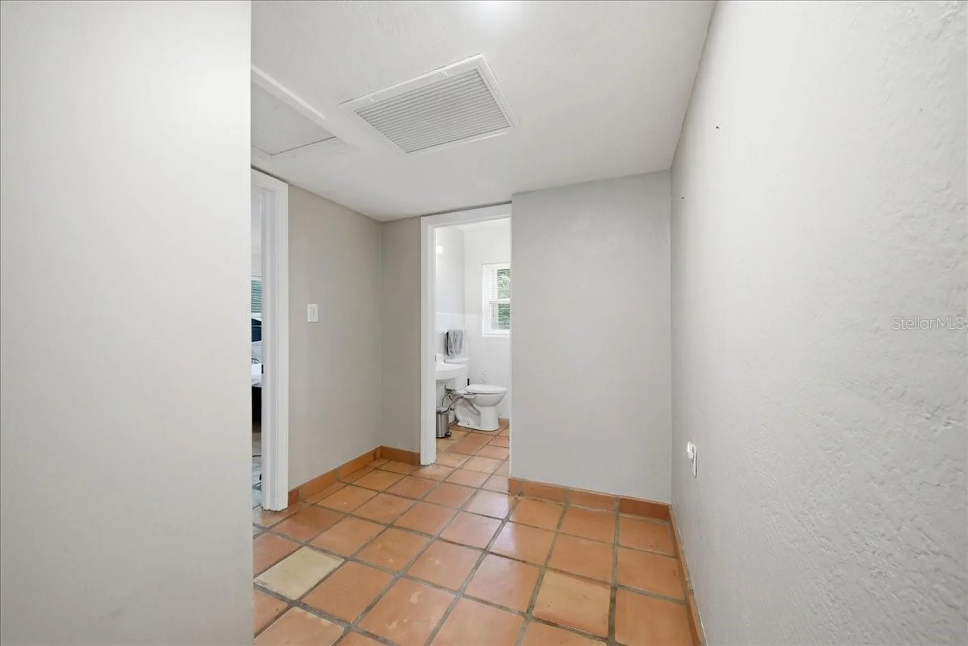 8095 Rose Avenue Orlando FL 32810