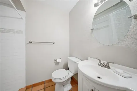 8095 Rose Avenue Orlando FL 32810