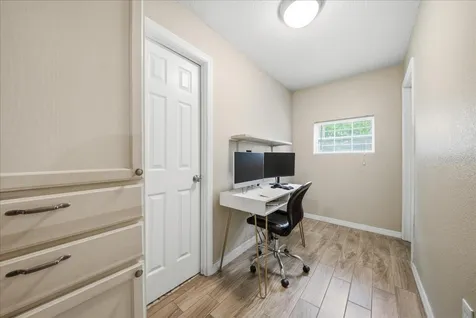8095 Rose Avenue Orlando FL 32810