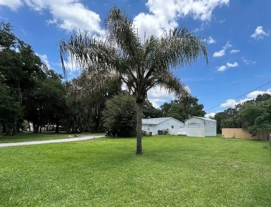 1671 Ford Road Mims FL 32754