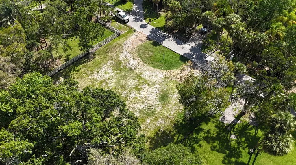 5711 River Terrace Tampa FL 33604