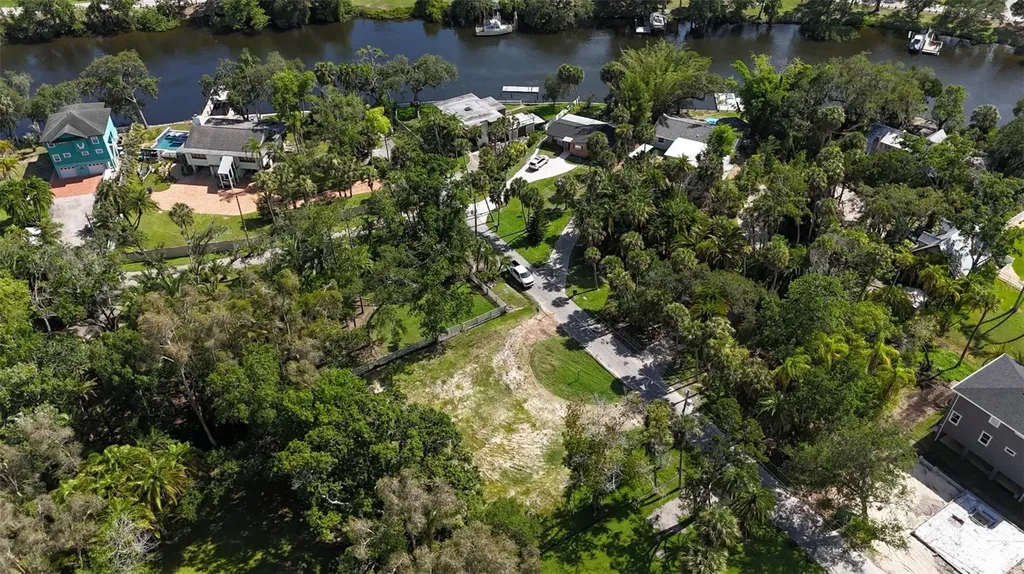 5711 River Terrace Tampa FL 33604