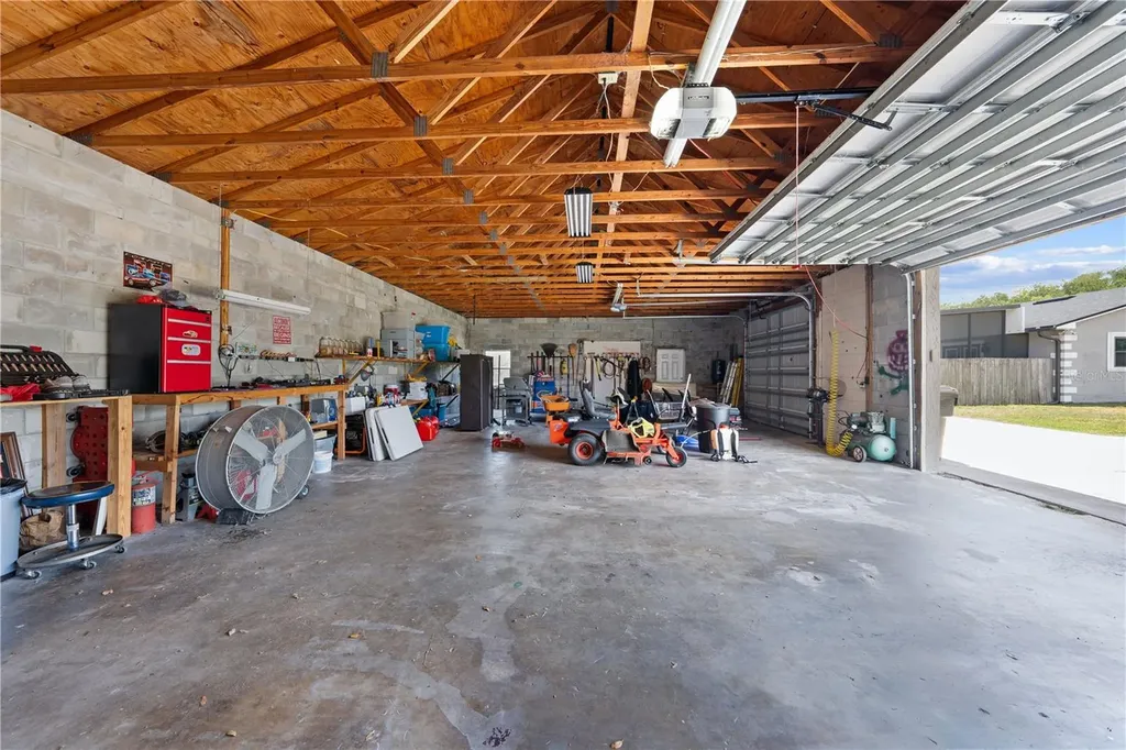 233 Eastern Avenue St Cloud FL 34769