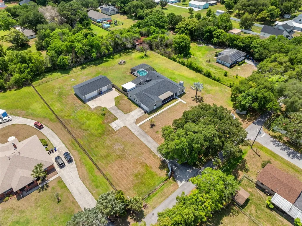 233 Eastern Avenue St Cloud FL 34769