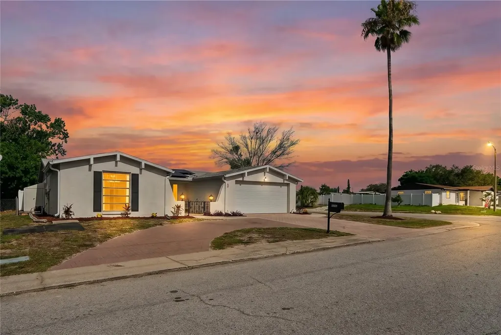 9205 Gray Fox Lane Port Richey FL 34668