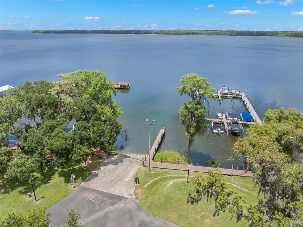2332 Waterview Court Palm Harbor FL 34684
