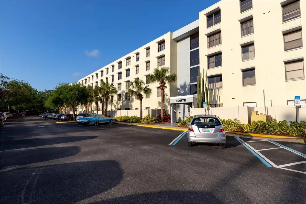 701 S Madison Avenue Clearwater FL 33756