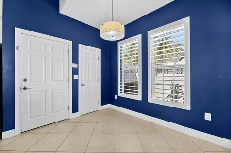 5536 Luminar Pointe Lane Apollo Beach FL 33572