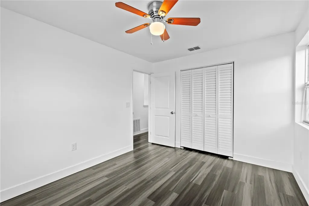 2141 Upton Court S St Petersburg FL 33712
