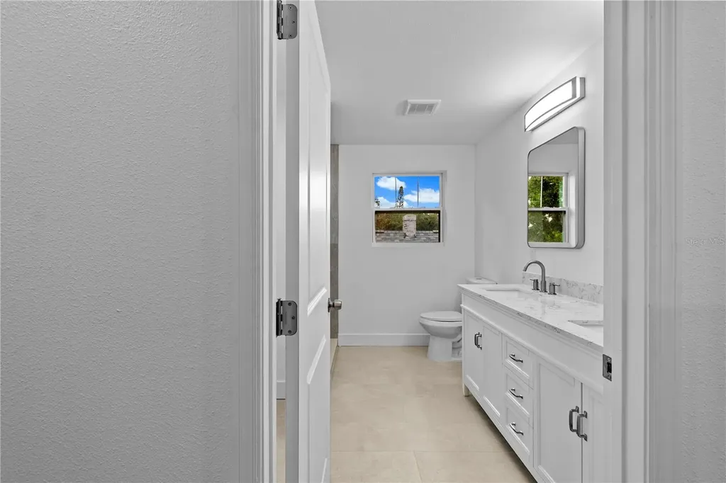 2141 Upton Court S St Petersburg FL 33712