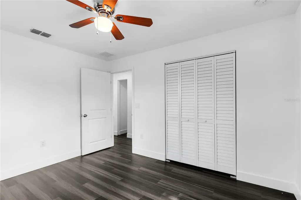 2141 Upton Court S St Petersburg FL 33712